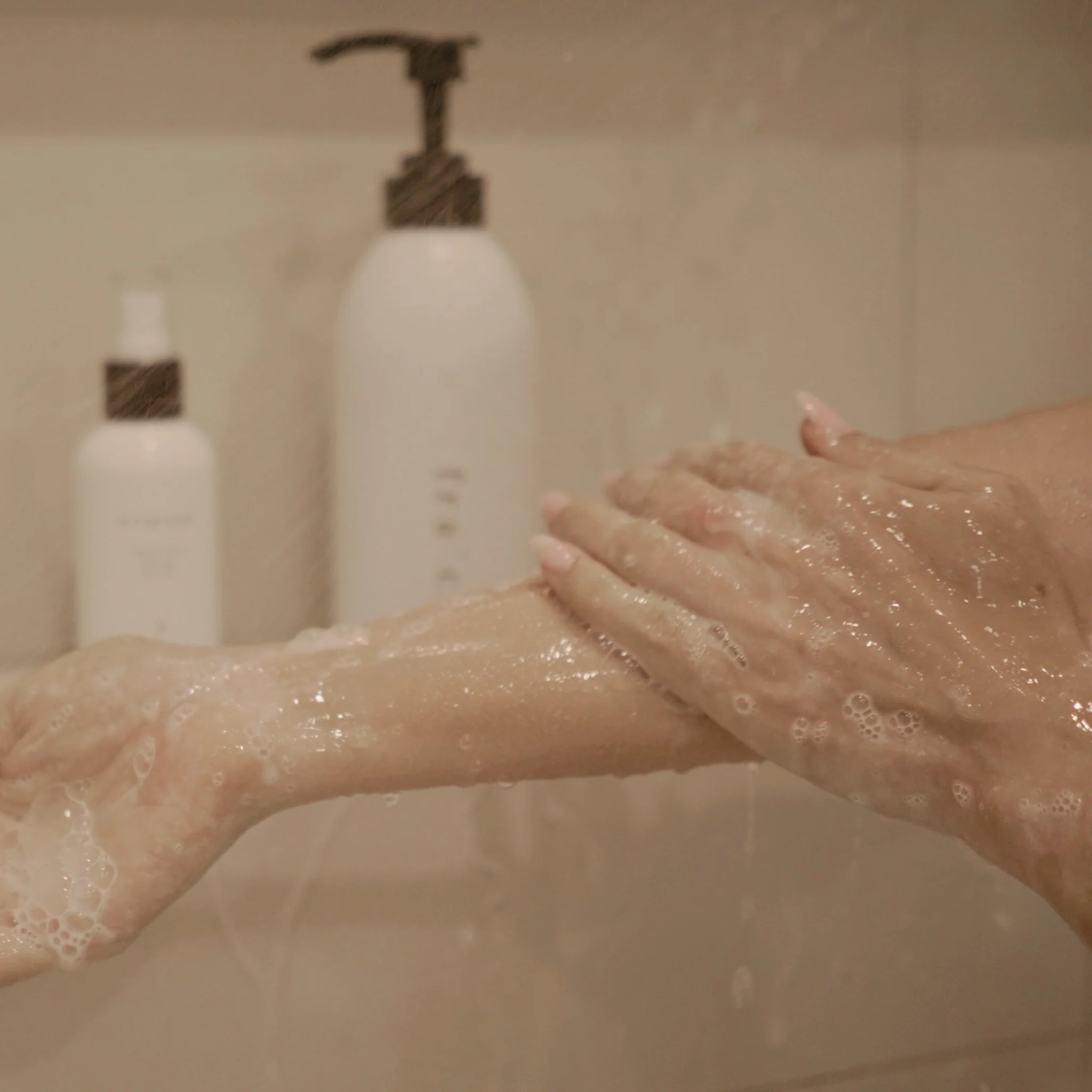 Fraiche Body Wash - Image 4